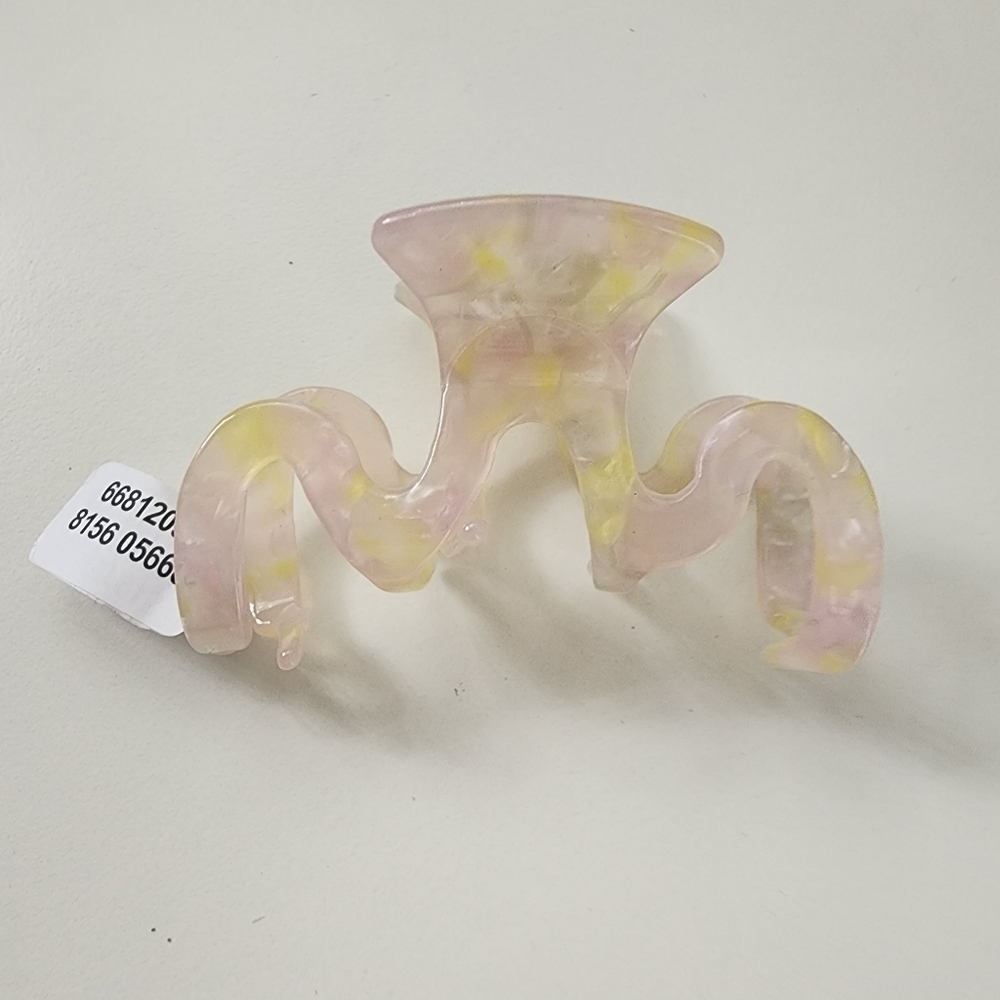 NEW Free People Zig Zag Marble Pink Hair Claw Clip